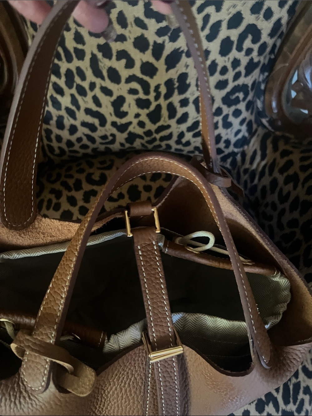 Classic Brown Leather Bucket Tote – Women Bags - Picture 3 of 7